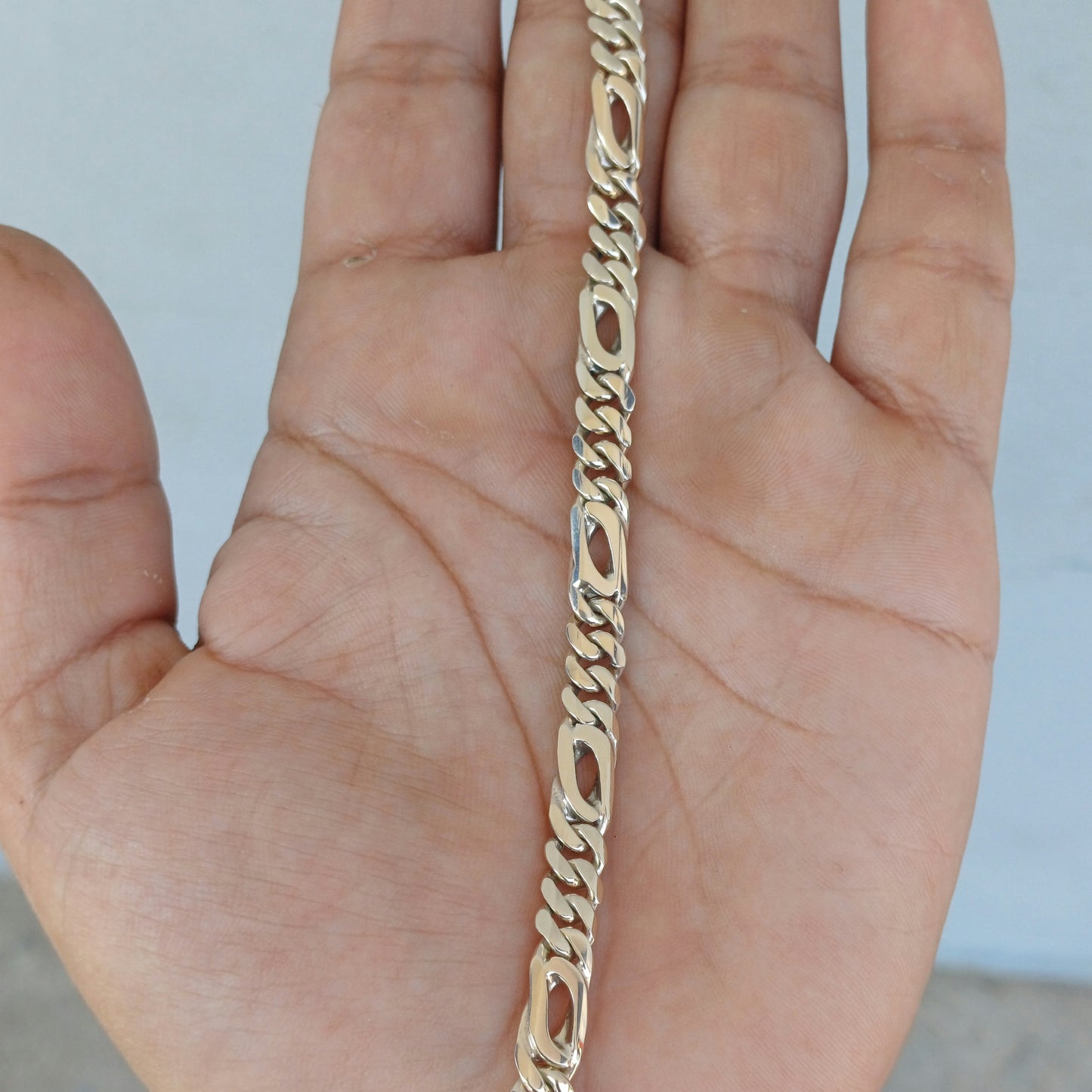 6mm Cartier Tiger Eye Link Bracelet.