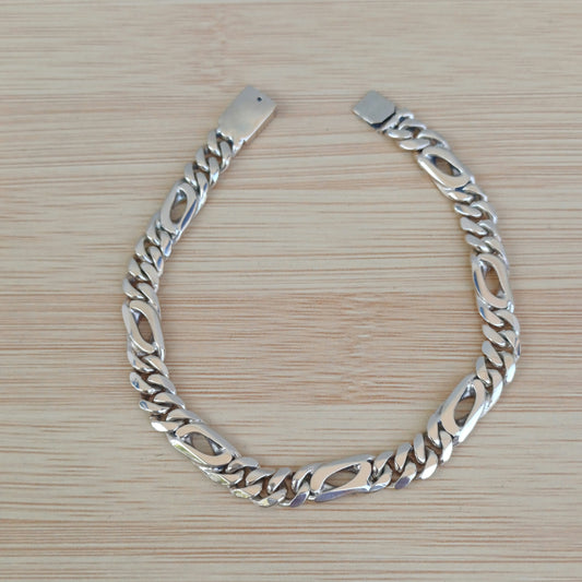 6mm Cartier Tiger Eye Link Bracelet.